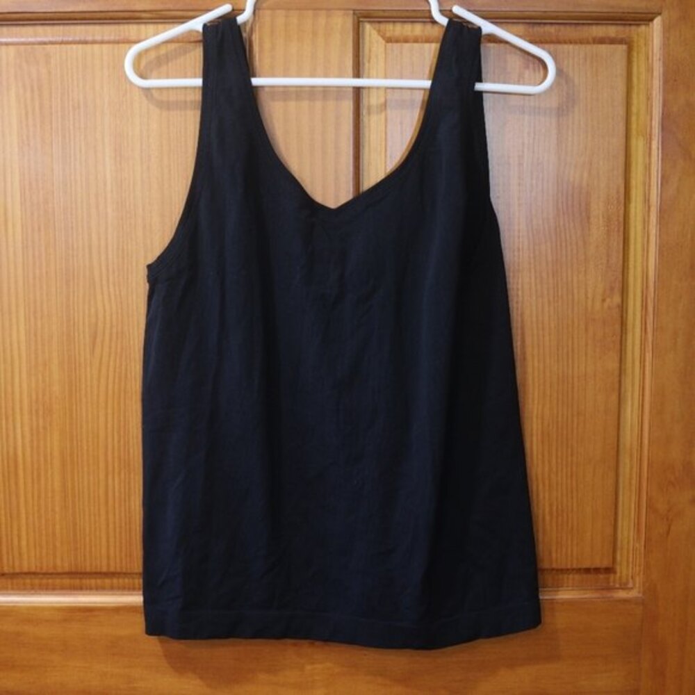 White House Black Market Black Athletic Tagless Tank Top XL - Picture 2 of 8